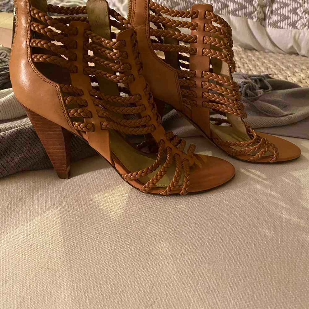 Ivanka Trump brown heeled sandals